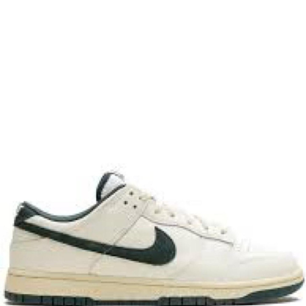 Nike dunk low forest green